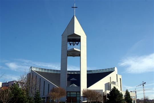 Cirkevne centrum Ruzinov 1